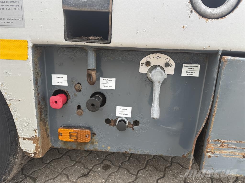 Ceylan 3-aks Maskintrailer m. hydrauliske ramper Poluprikolice labudice