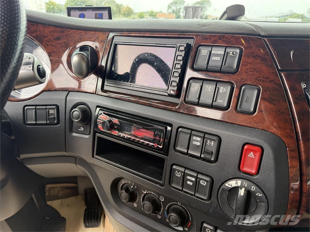 DAF XF510 Nyergesvontatók