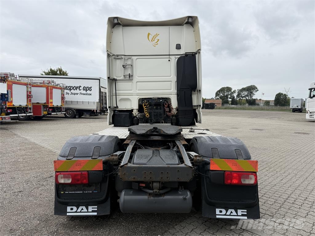 DAF XF510 Nyergesvontatók