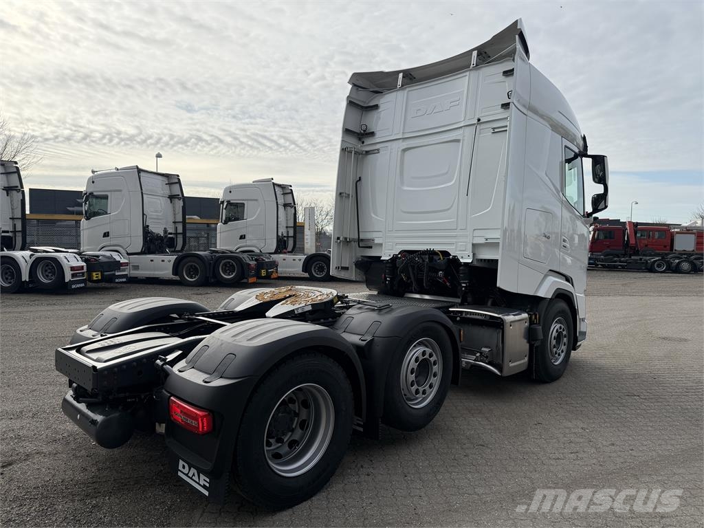 DAF XG530 FTG Twinsteer Trekkvogner