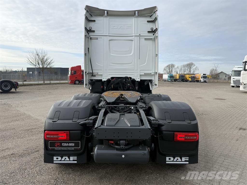 DAF XG530 FTG Twinsteer Trekkvogner