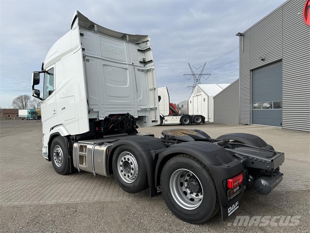 DAF XG530 FTG Twinsteer Trekkvogner