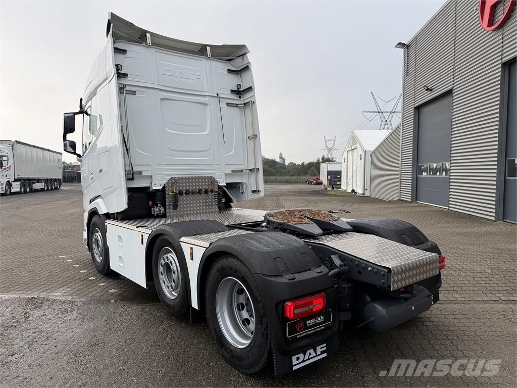 DAF XG530 FTG Twinsteer Vlačilci