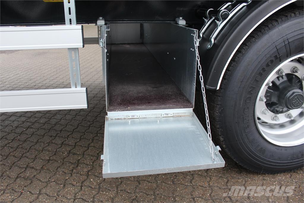 Hangler 13,60 med containerlåse Semi-trailer med lad/flatbed