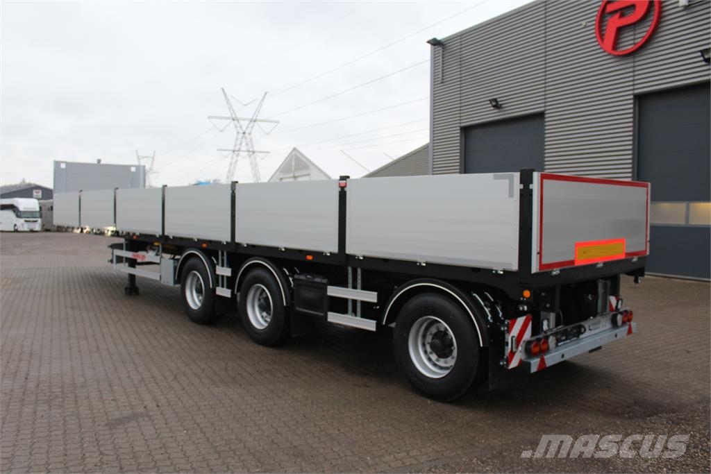 Hangler 13,60 med containerlåse Semi-trailer med lad/flatbed