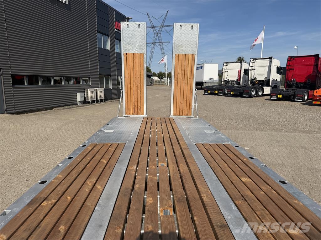 Hangler 2-aks 6,50m maskinkærre Otros remolques