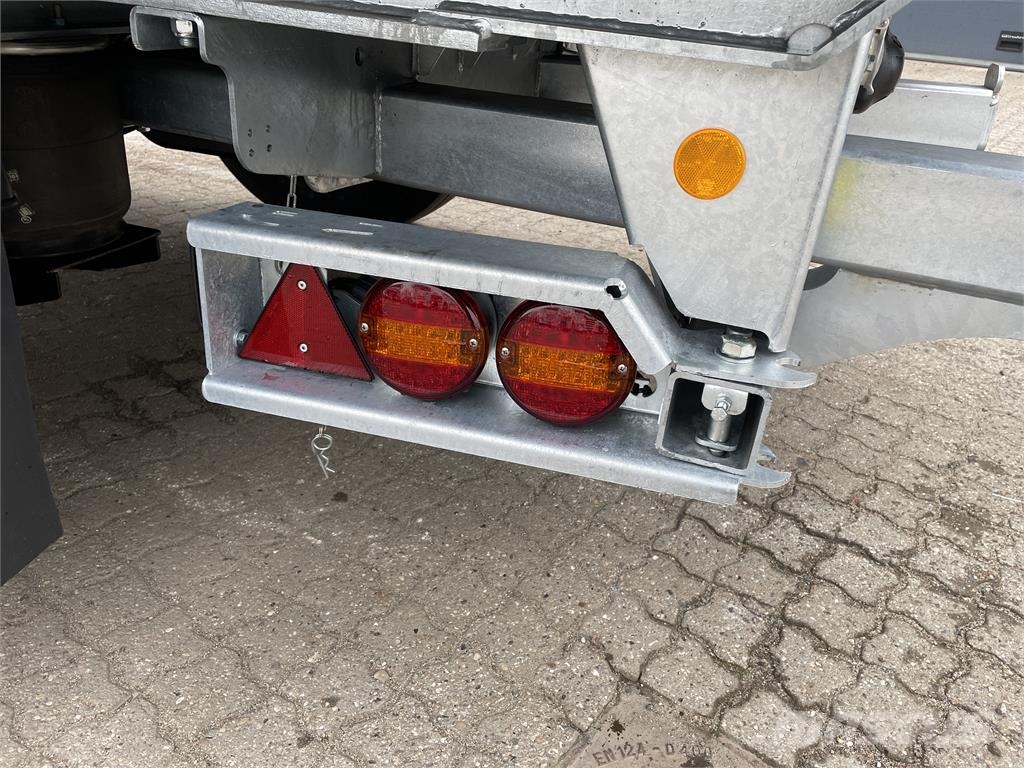 Hangler 3-aks 45-tons gardintrailer truckbeslag Curtainsiderauflieger