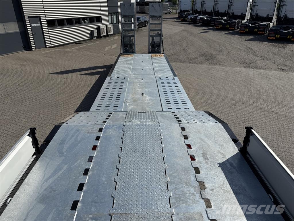 Hangler 3-aks AgroLine maskintrailer med hjulbrønde Diepladers