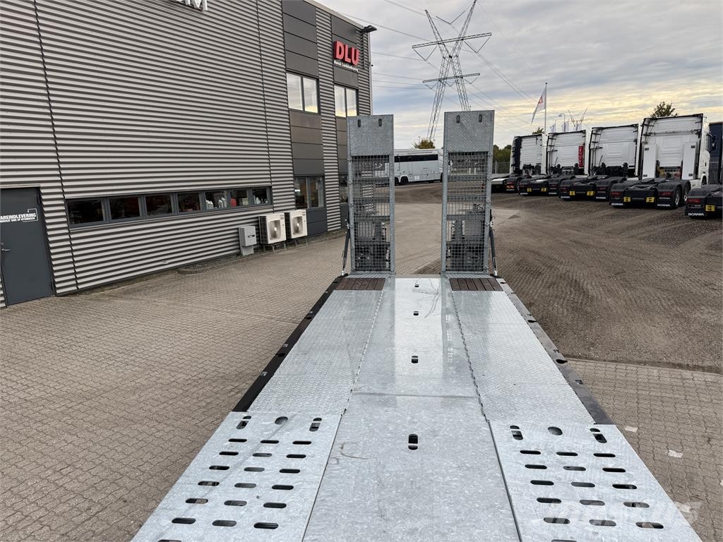 Hangler 3-aks AgroLine maskintrailer med hjulbrønde Poluprikolice labudice