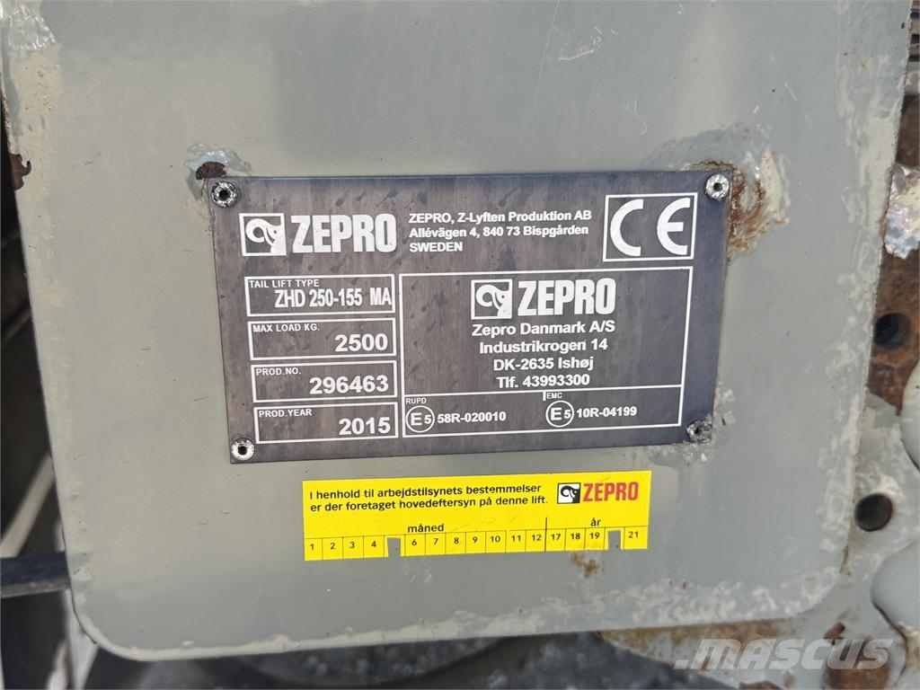 Kel-Berg 3-aks gardintrailer stålbund + Zepro 2500kg lift Tents puspiekabes