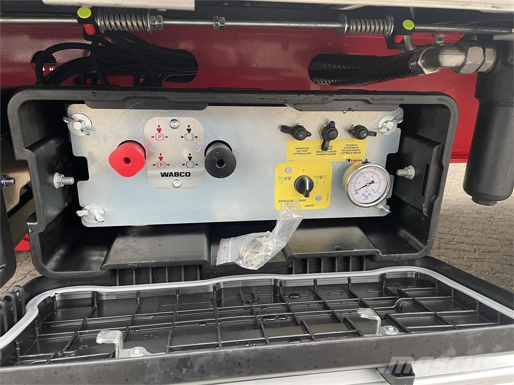 Legras 3-aks 91,8m3 VBK automatpresenning 自装卸半拖车