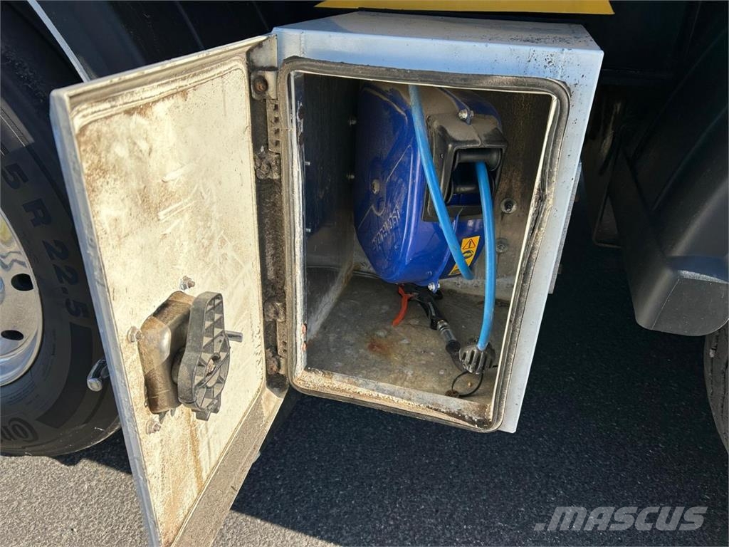Legras 4-aks 91m3 med sideåbning. أنصاف المقطورات ذات سطح متحرك