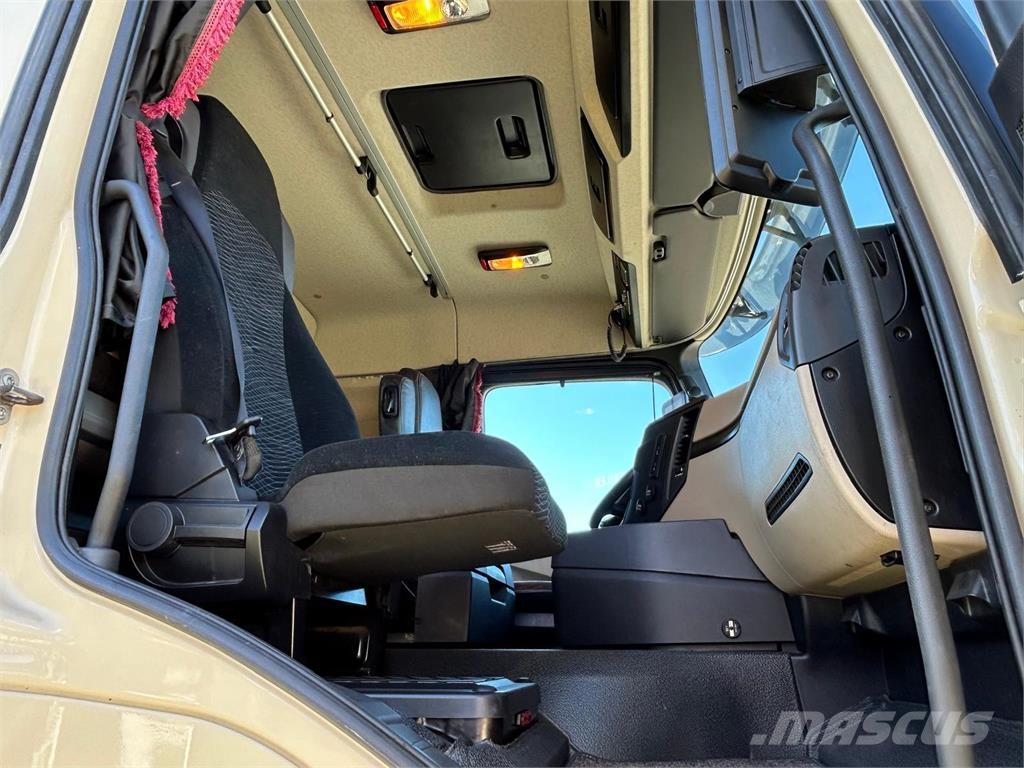 Mercedes-Benz Actros 2545 m. HMF 1420K4 kran Multifunkciós teherautók