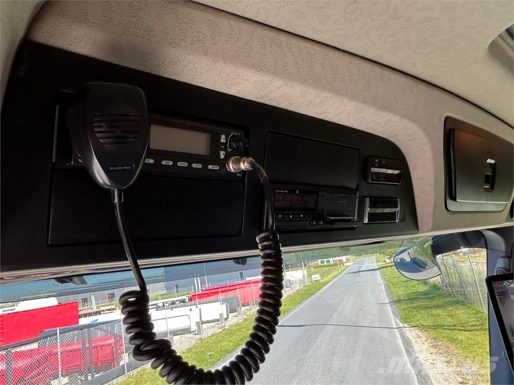 Mercedes-Benz Actros 2545 m. HMF 1420K4 kran Multifunkciós teherautók