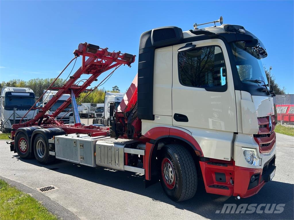 Mercedes-Benz Actros 2545 m. HMF 1420K4 kran Multifunkciós teherautók