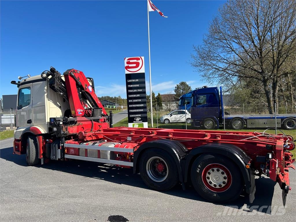 Mercedes-Benz Actros 2545 m. HMF 1420K4 kran Multifunkciós teherautók