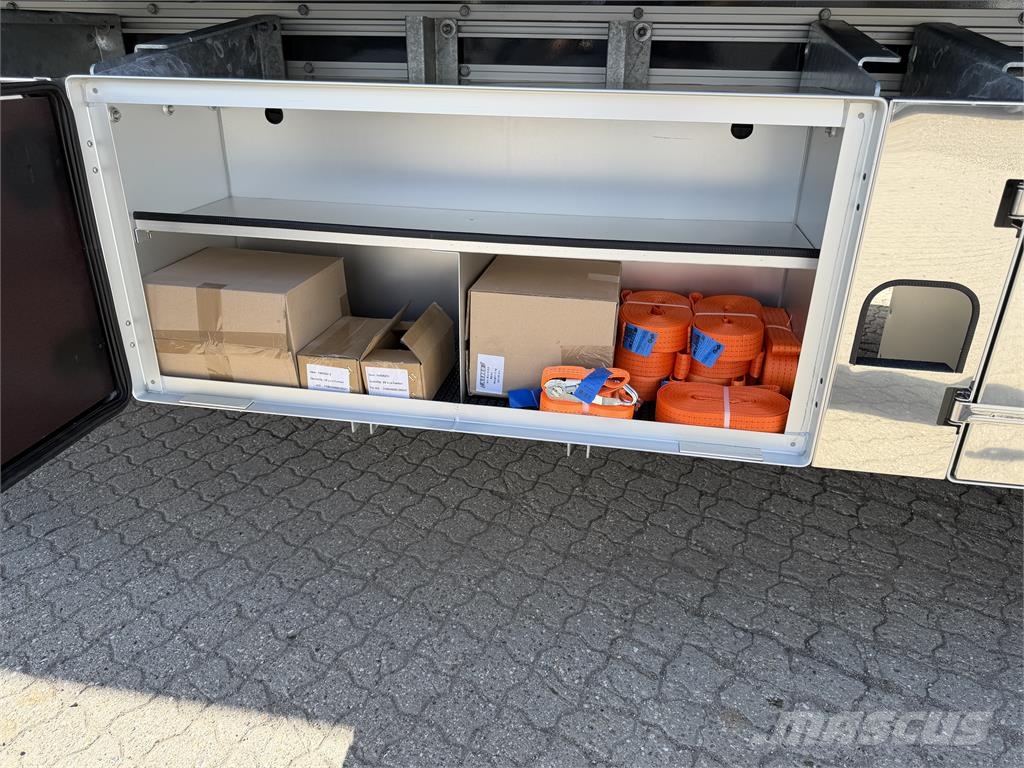 Närko 3-aks bokstrailer ADR EXII dobbeltstock Box body semi-trailers