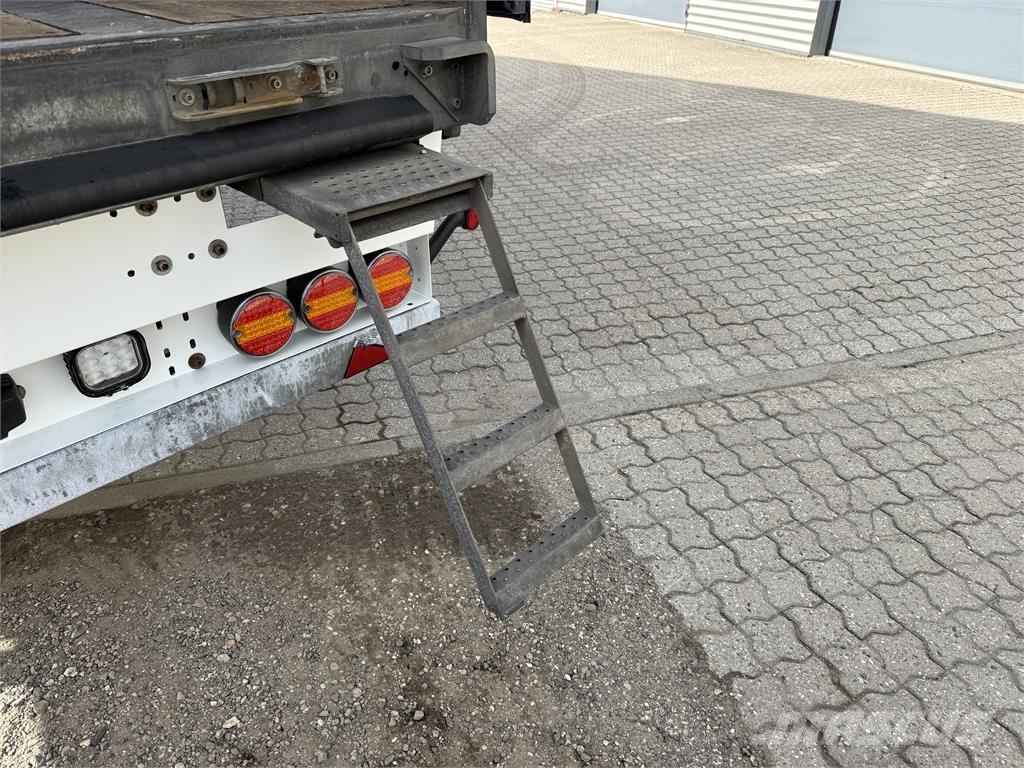 Nordic Trailer 3-aks gardintrailer med Anti-Ice tag Curtainsiderauflieger