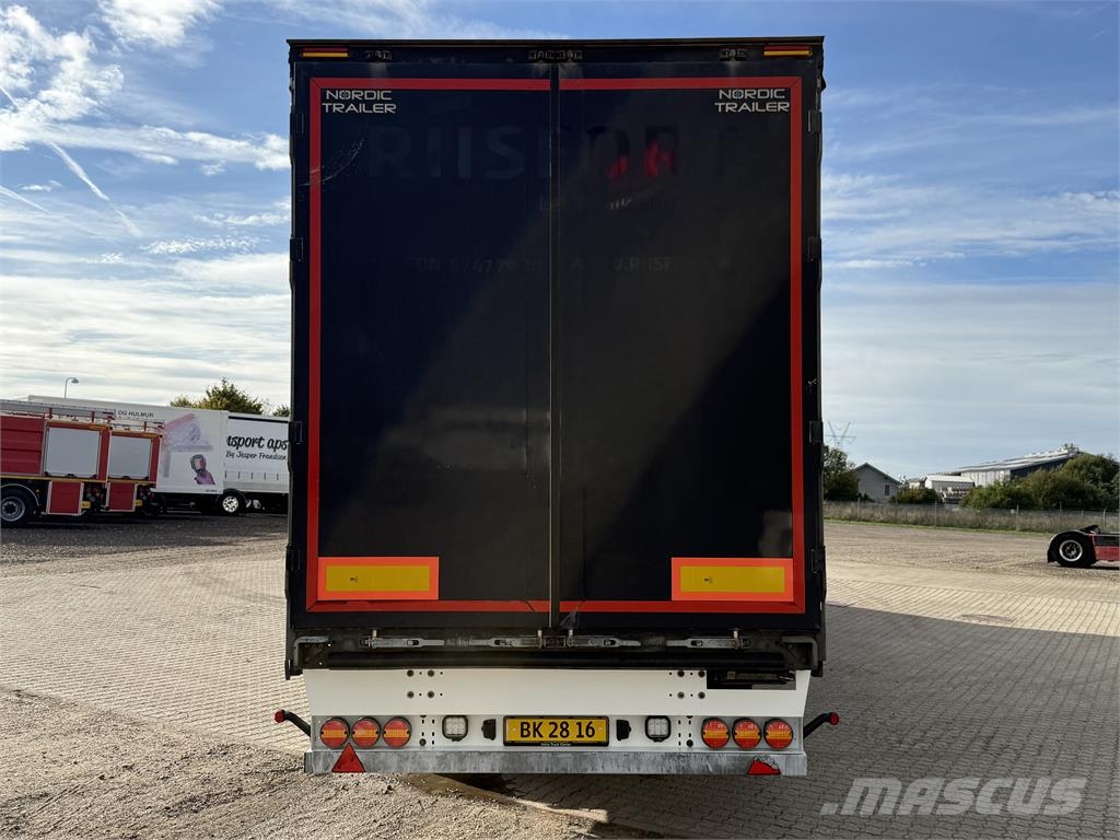 Nordic Trailer 3-aks gardintrailer med Anti-Ice tag Curtainsiderauflieger