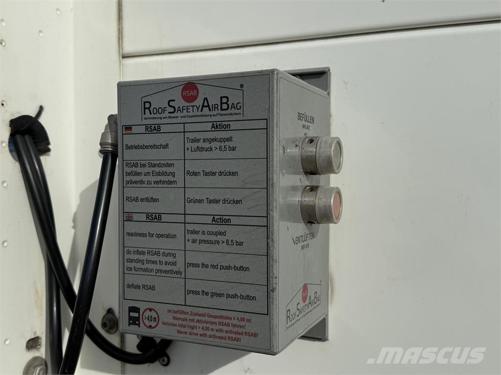 Nordic Trailer 3-aks gardintrailer med Anti-Ice tag Curtainsiderauflieger