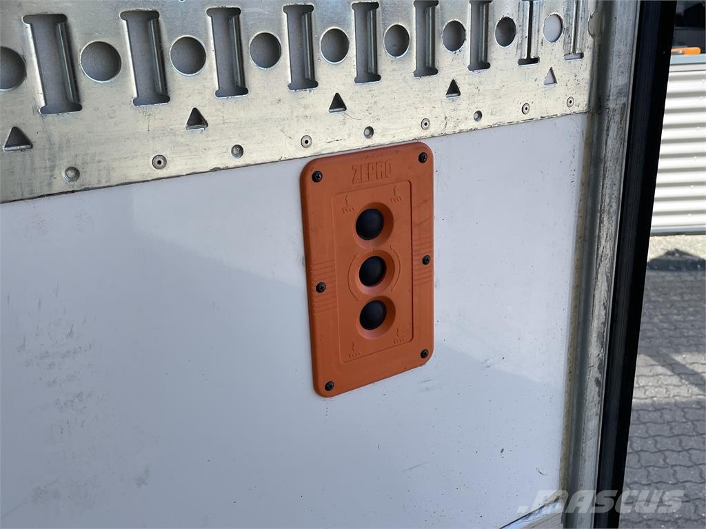 Renault D16.280 Foldedørskasse Skapbiler