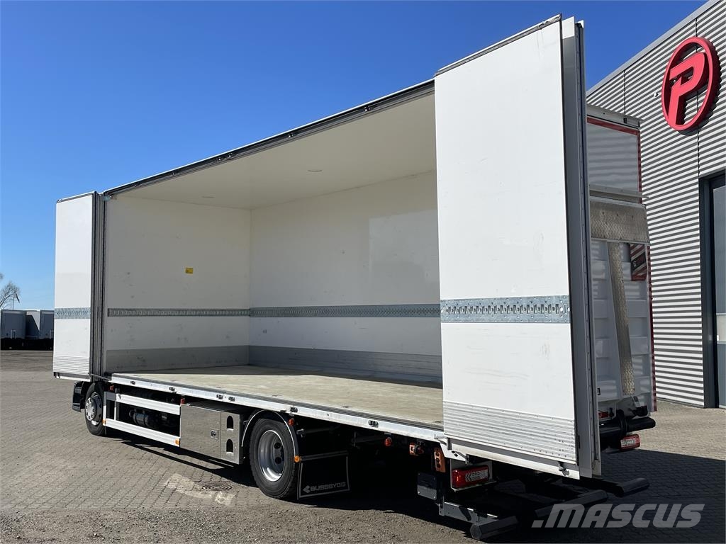 Renault D16.280 Foldedørskasse Skapbiler
