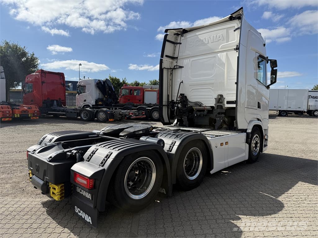 Scania 770S 6x2 boogie Vilcēji