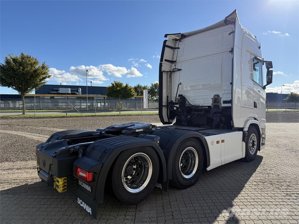 Scania 770S 6x2 boogie Naudoti vilkikai