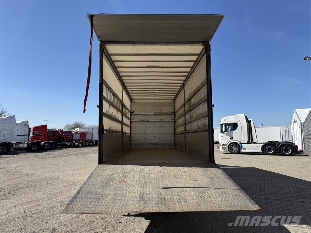 Scania G370 4x2 fraglads opbygning Elhúzható ponyvás