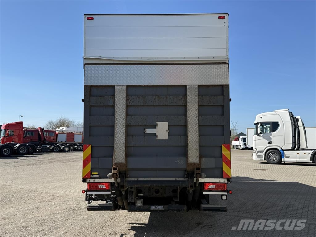 Scania G370 4x2 fraglads opbygning Lastbil - Gardin