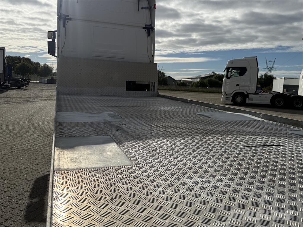 Scania R450 6x2*4 Vehicle transporters