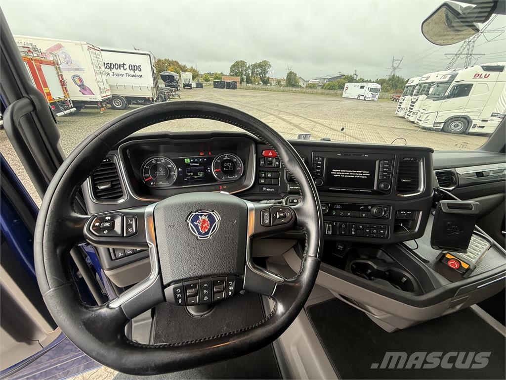 Scania R500 Knæklad med sovekabine Oprijwagen