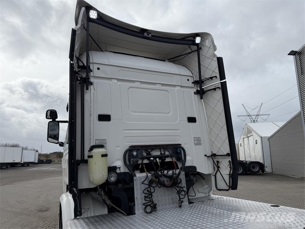Scania R580 V8 6x4 tandem Nyergesvontatók