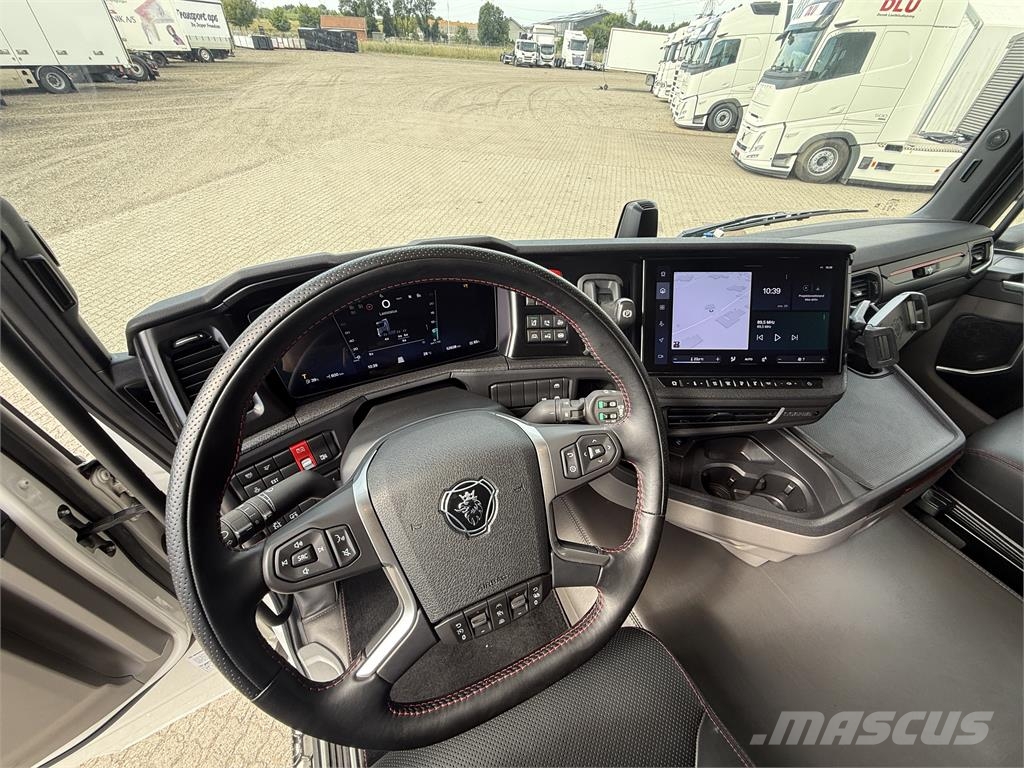 Scania R660 6x2 Prime Movers
