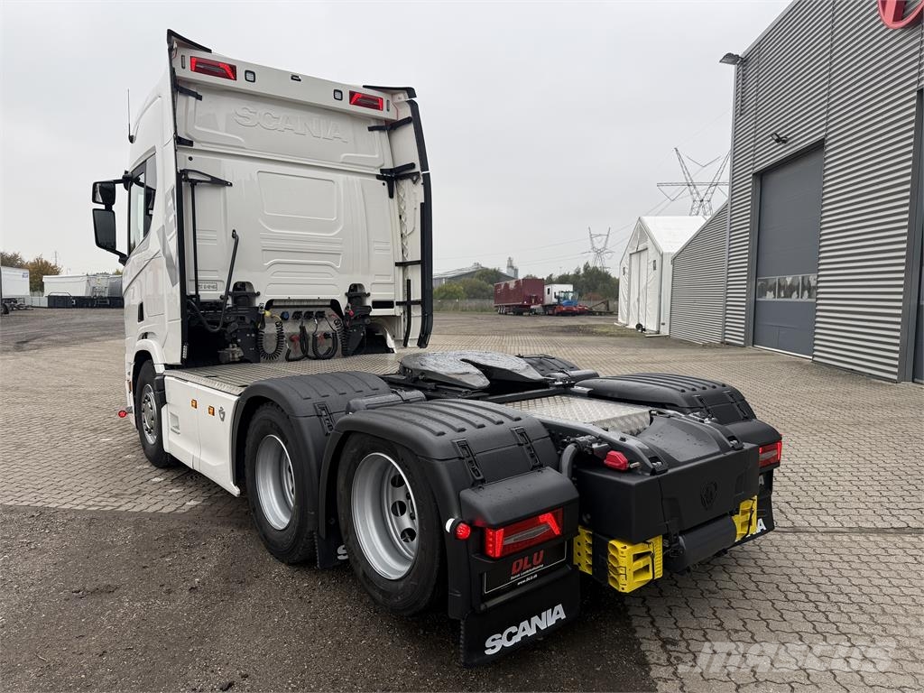 Scania R660 6x2 m. hydraulik Autotractoare