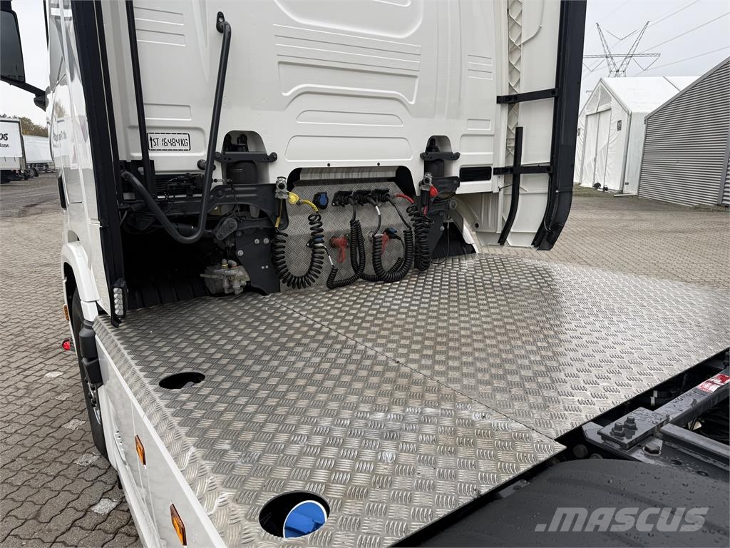 Scania R660 6x2 m. hydraulik Autotractoare