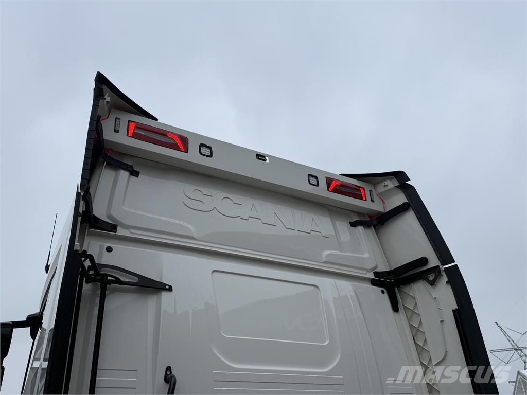Scania R660 6x2 m. hydraulik Autotractoare