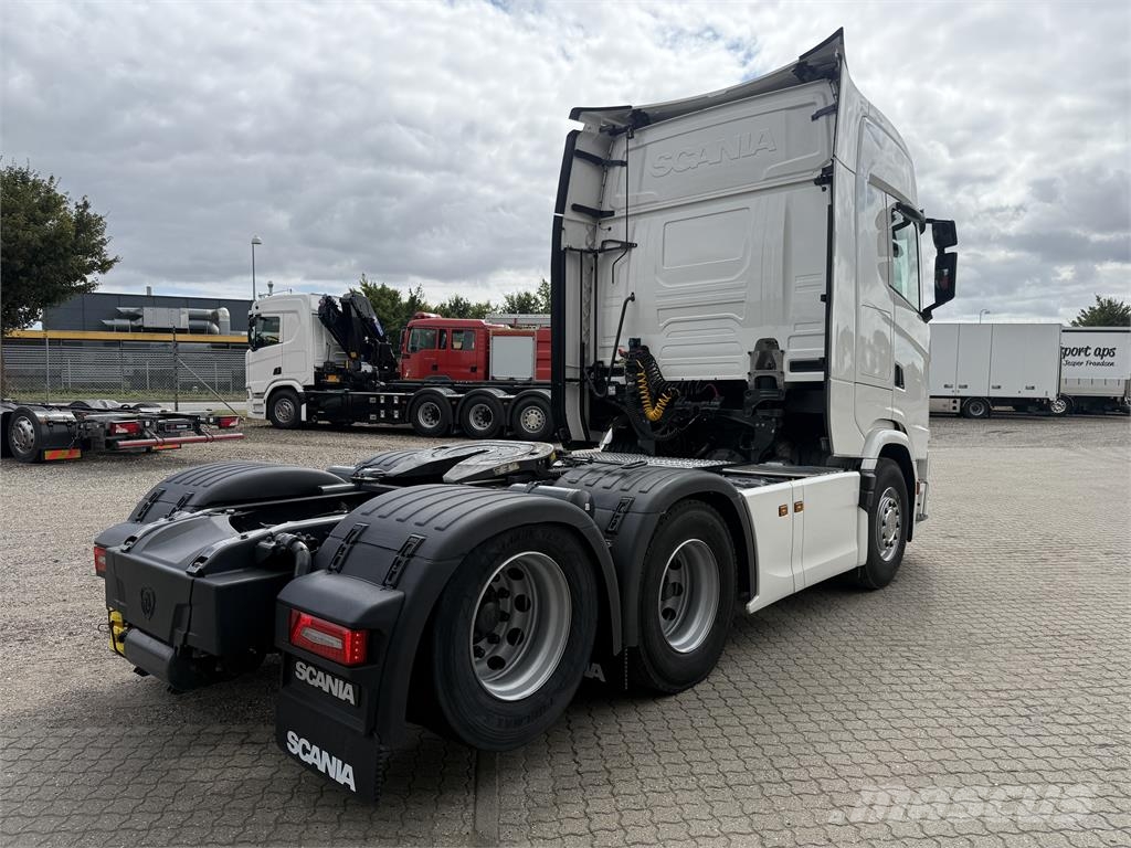 Scania S560 2950 6x2 Τράκτορες