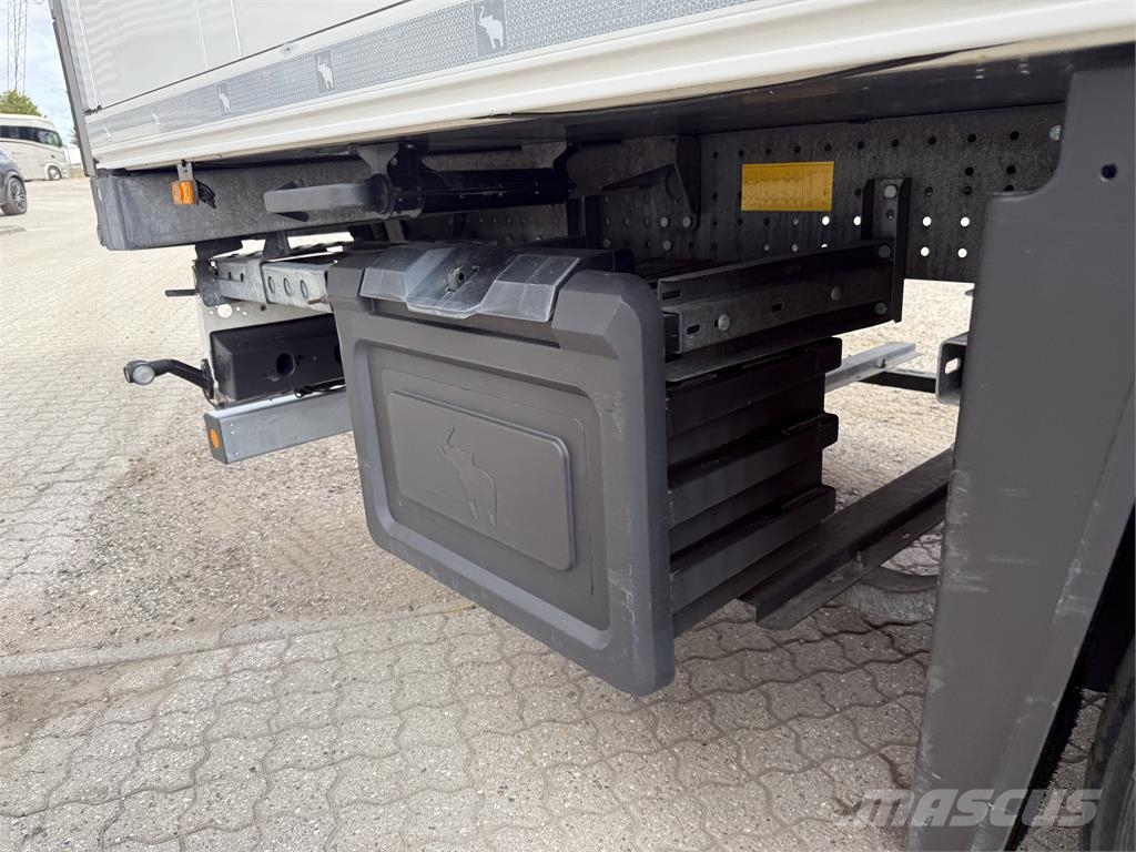 Schmitz 3-aks køletrailer m. Double-Stock Poluprikolice hladnjače