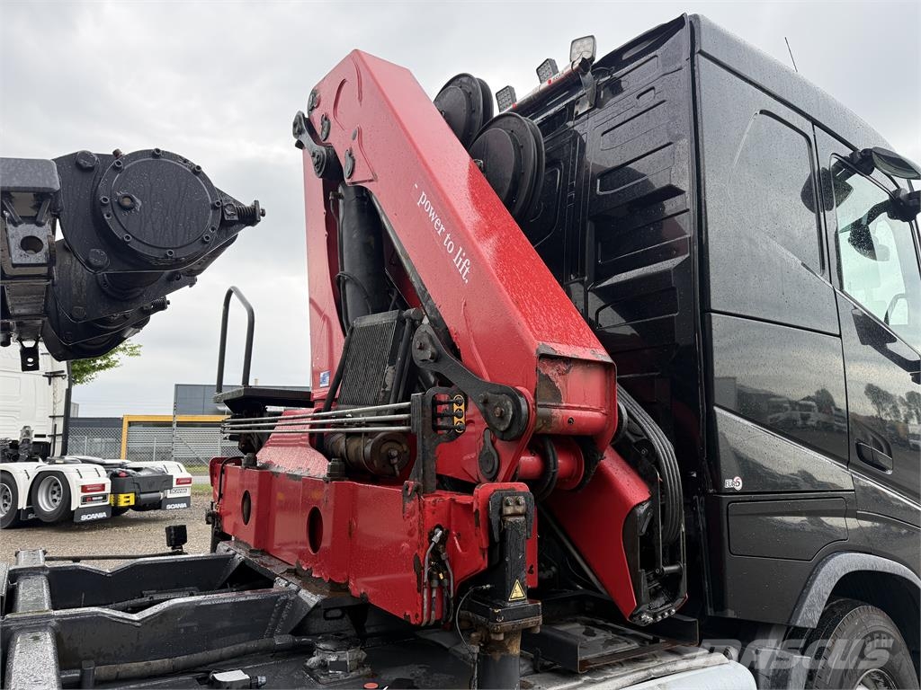 Volvo FH540 8x4*4 m. HMF 2620K5 kran Vaihtolava-autot