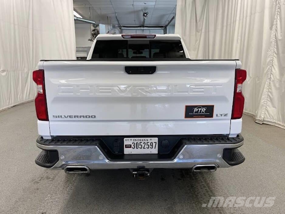 Chevrolet Silverado 1500 皮卡车