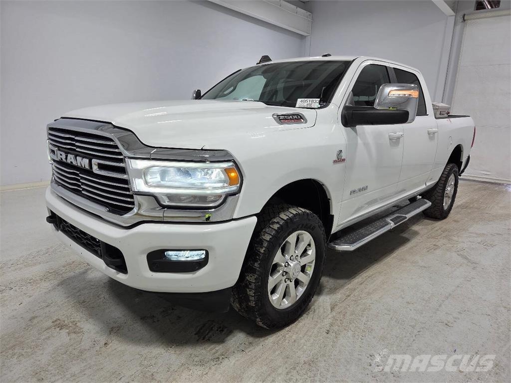 RAM 2500 شاحنات خفيفة/مفصلية الجوانب