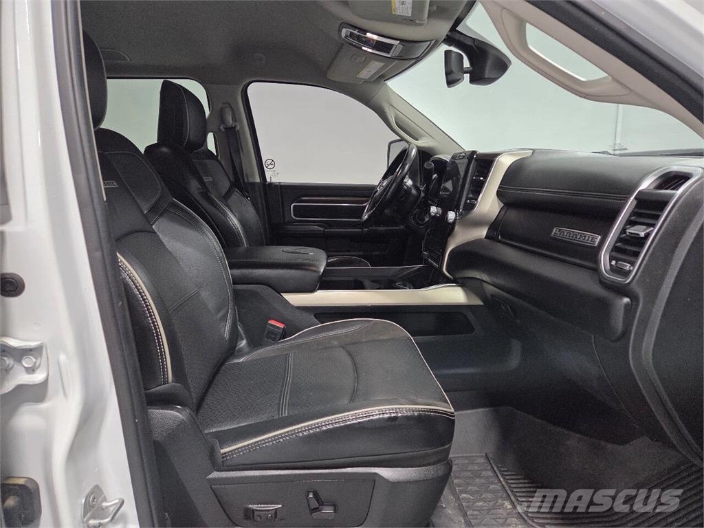 RAM 2500 Furgonetas caja abierta
