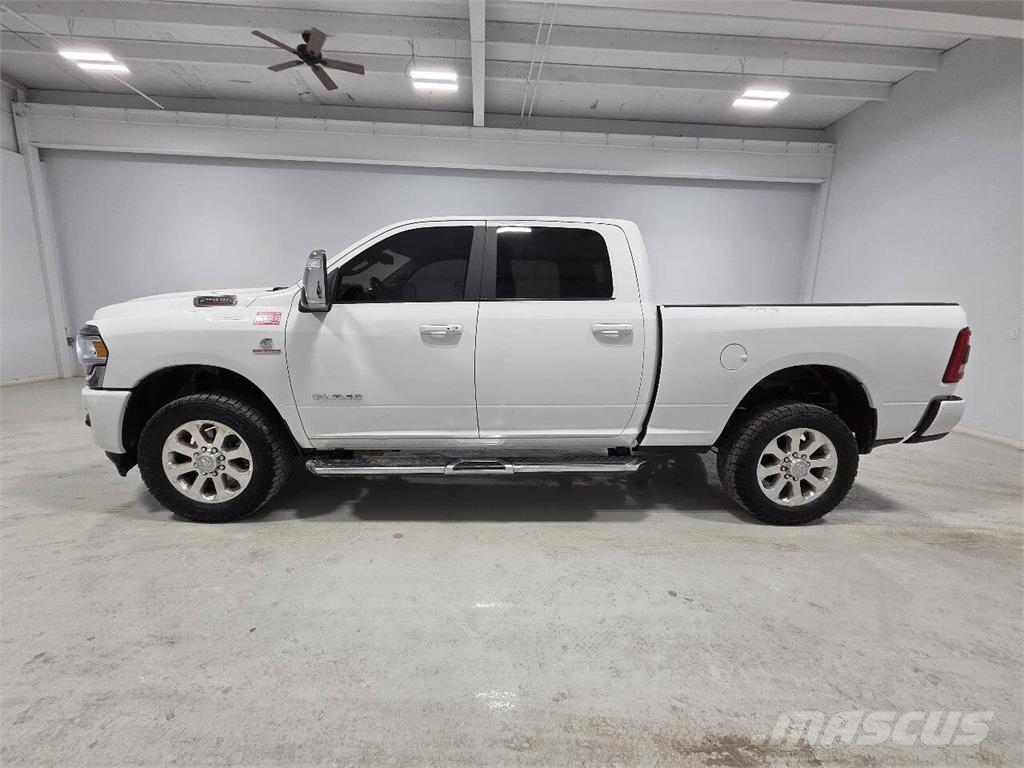 RAM 2500 Furgonetas caja abierta