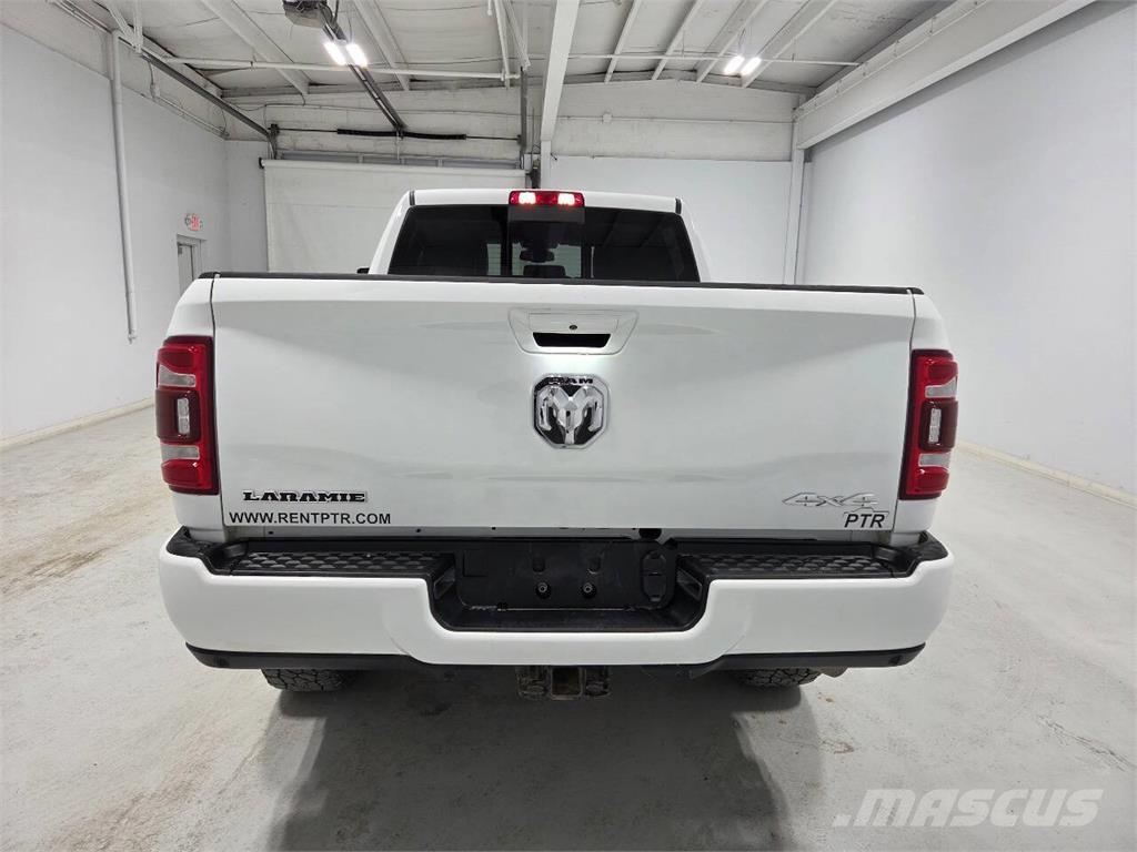 RAM 2500 Furgonetas caja abierta