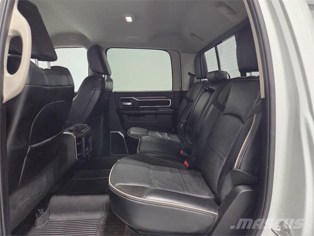 RAM 2500 Furgonetas caja abierta