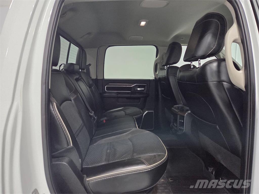 RAM 2500 Furgonetas caja abierta