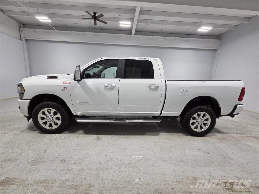RAM 2500 Furgonetas caja abierta