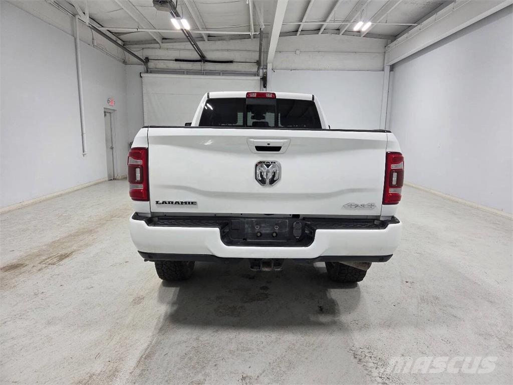 RAM 2500 Furgonetas caja abierta