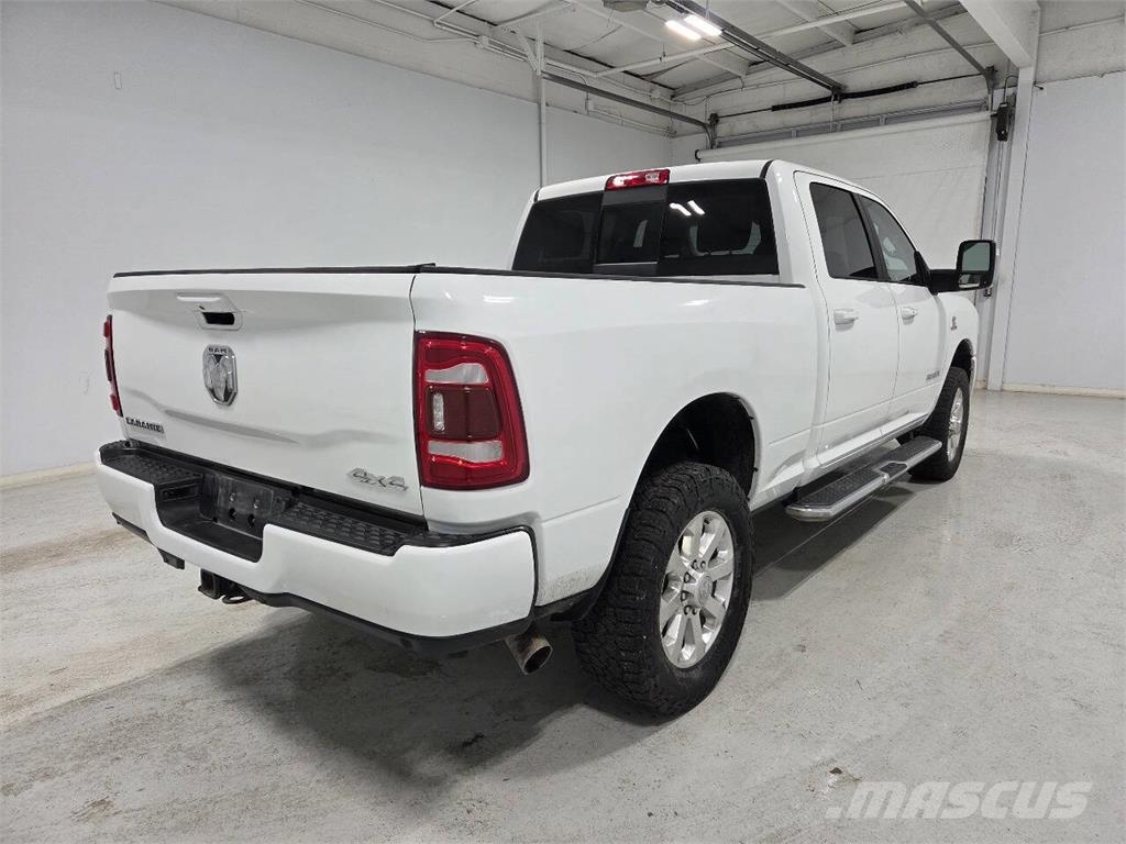 RAM 2500 Furgonetas caja abierta